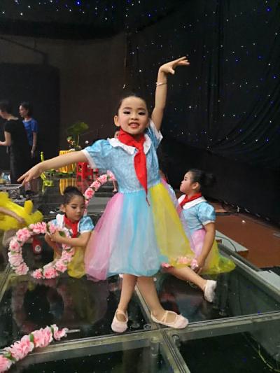 金裕小学气质少年曾睿佳同学