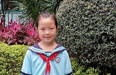  金裕小学气质少年黄雨辰同学