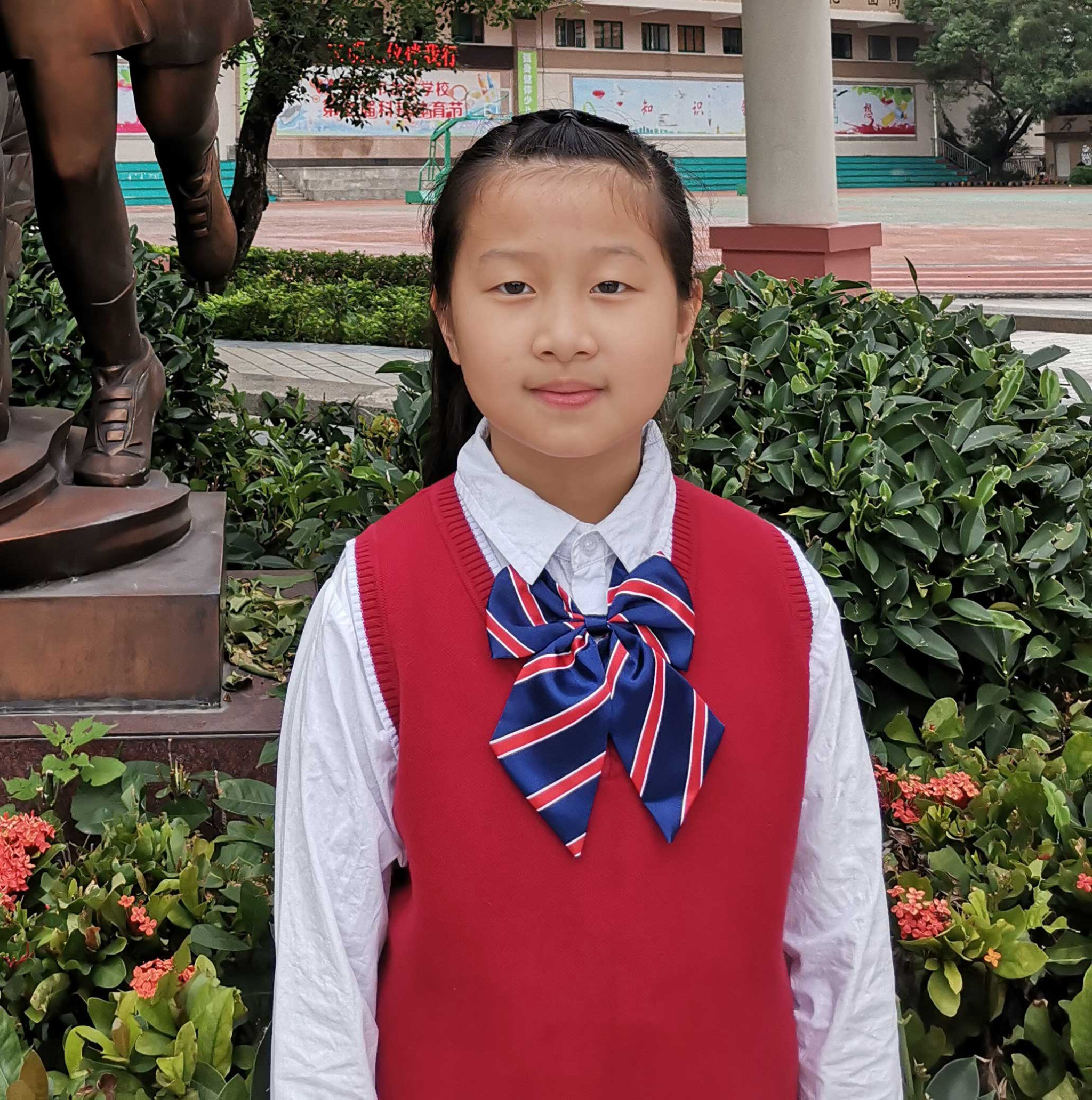 金裕小学气质少年郭丽娜同学